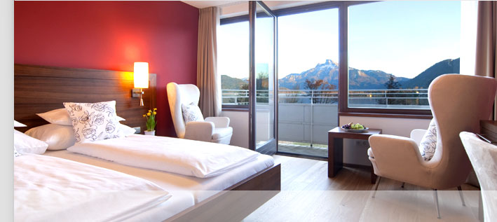 Urlaub im Hotel & Gasthof direkt am Mondsee im Salzkammergut. Hotel & Restaurant Lackner in Mondsee informiert �ber Zimmer & Preise, die Speisekarte des Gourmet Restaurant, Weinkarte & Vinothek, Ausflugsziele & Kultur in Salzburg und Salzkammergut sowie Pauschalen und Angebote f�r Ihren Sommerurlaub & Winterurlaub in Mondsee im Salzkammergut.
